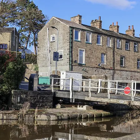 Waters Edge * Skipton